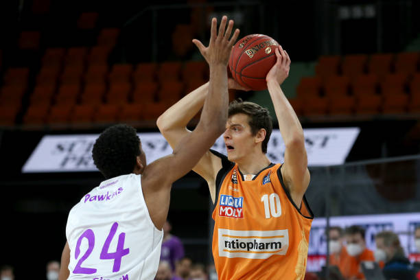 动员支持的 动员支持的