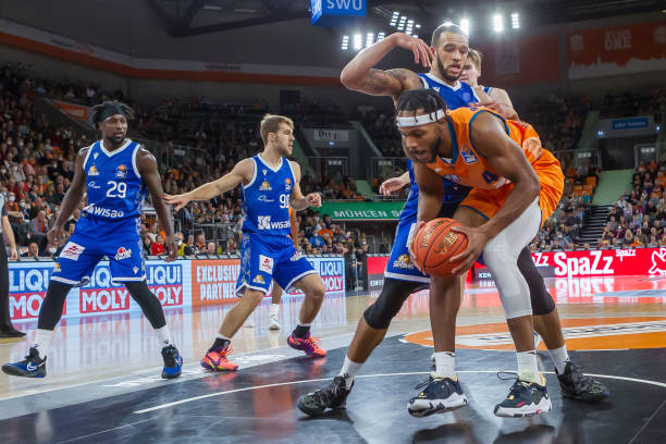 勇士队将自 勇士队将自