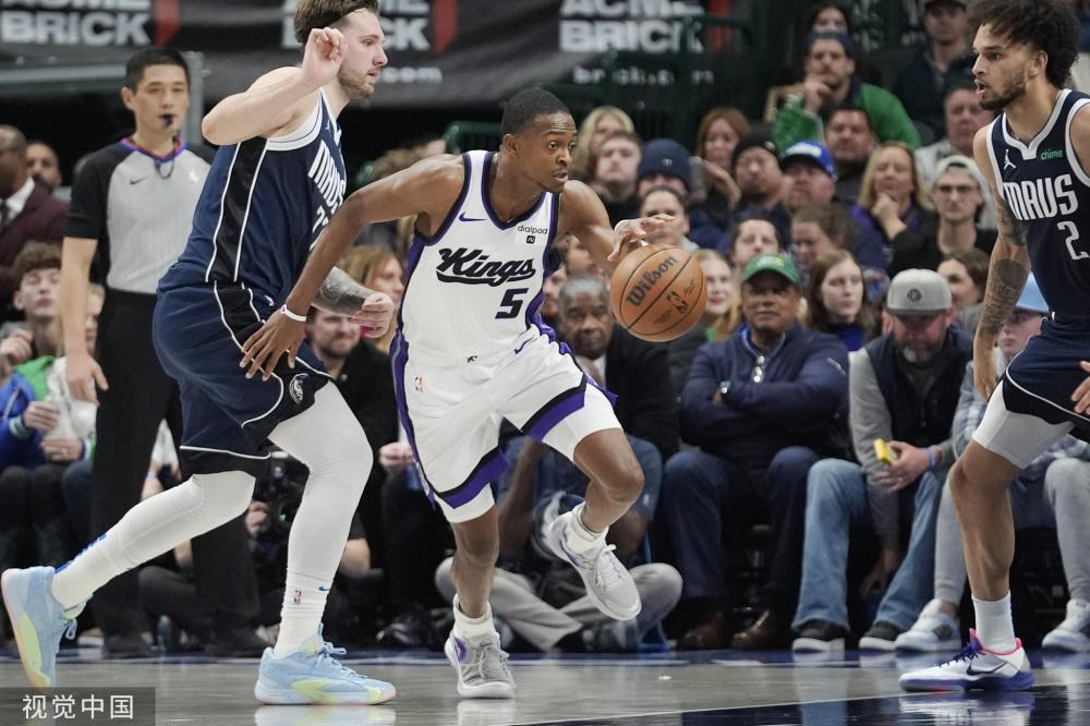 而更具话题 而更具话题